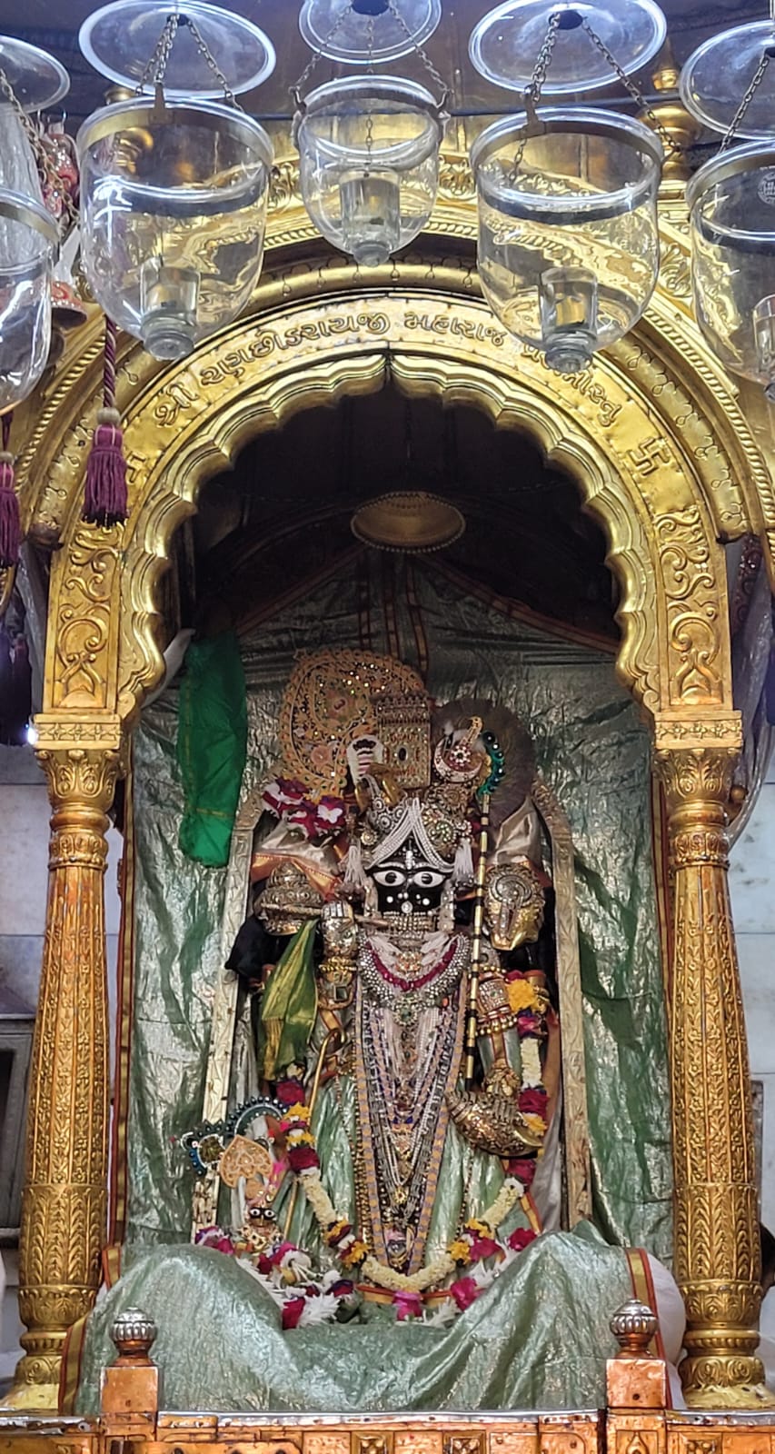 તારીખ ૧૦/૧૧/૨૦૨૩ ને શુક્રવાર ના શ્રુંગાર દર્શન