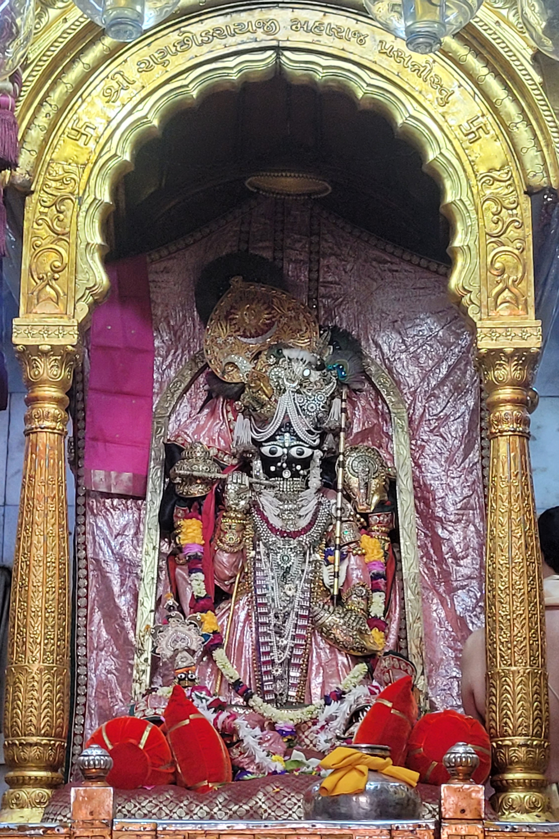 તારીખ ૧૧/૧૧/૨૦૨૩ ના કાળી ચૌદશ શ્રુંગાર દર્શન